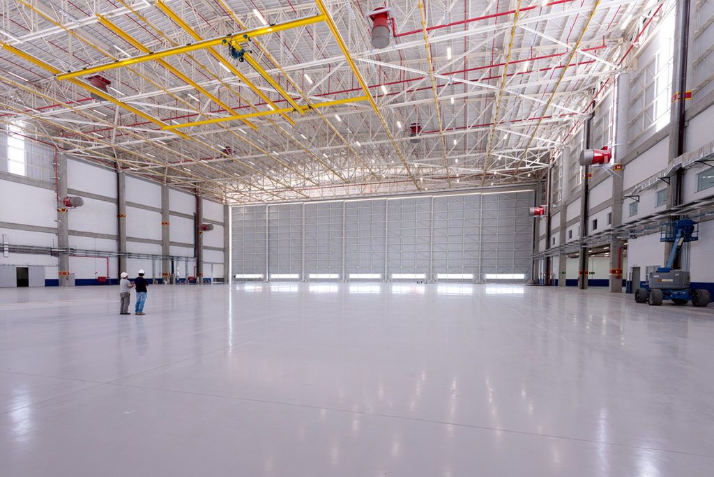 Imagem interna do Centro de Manutenção de Aeronaves da Latam